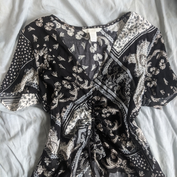 Ruched H&M paisley top - Picture 2 of 3